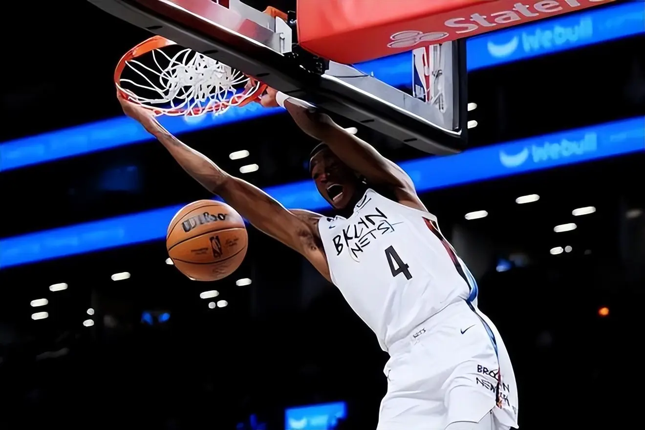 现年, amp 现年, amp