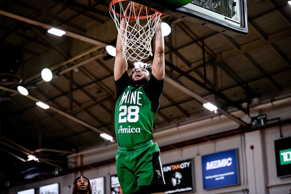 硬帽, 特人出场, NBA发展 硬帽, 特人出场, NBA发展