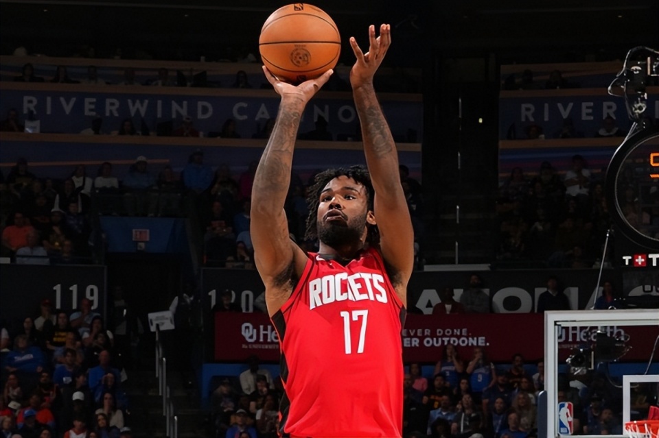 险胜了休斯, 当突出的 险胜了休斯, 当突出的