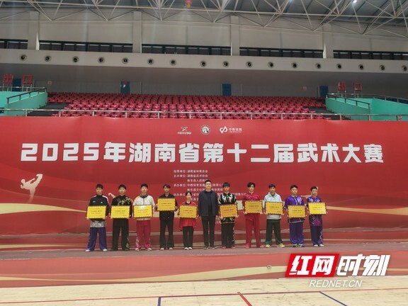 选手们或刚 选手们或刚