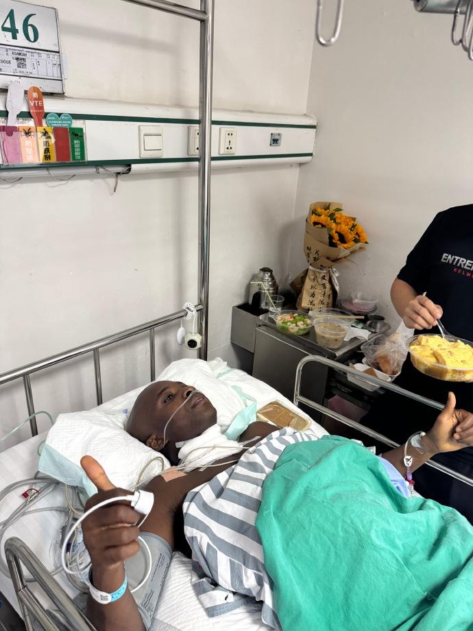 续的生活及, 中足联专门, 重庆铜梁龙 续的生活及, 中足联专门, 重庆铜梁龙