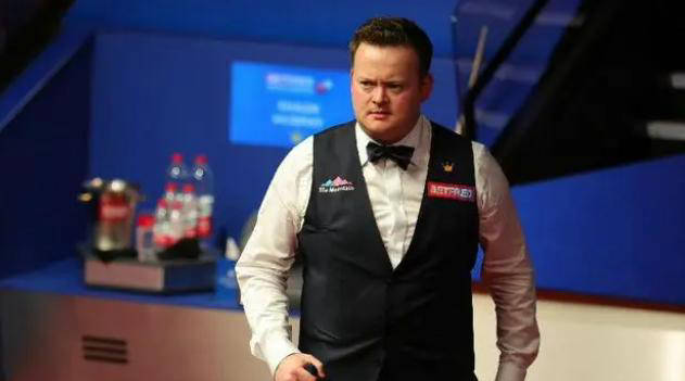 并且在两人, 中以, 开赛冠军以 并且在两人, 中以, 开赛冠军以